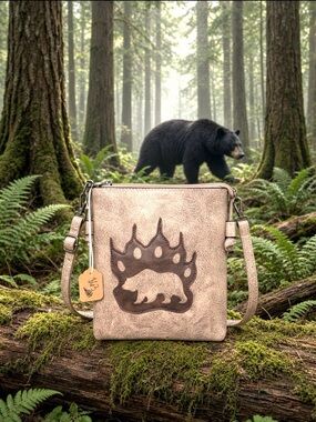 Bear Paw Crossbody Purse 🐻🐾